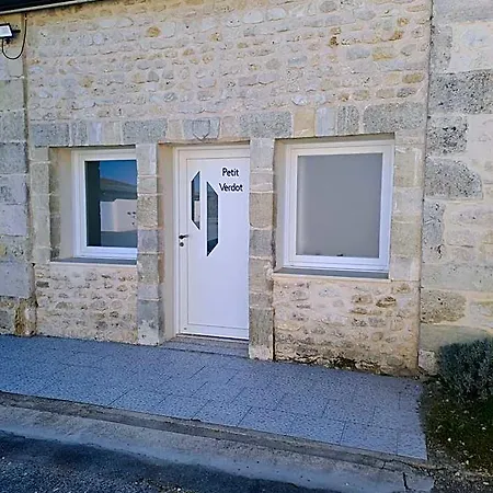 Hotel D'hotes Chateau Pierre De Montignac Vendays-Montalivet