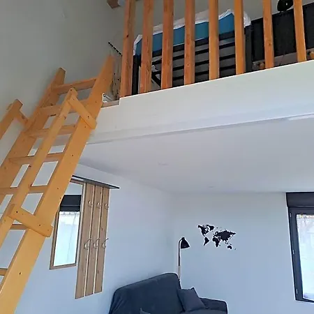 D'hotes Chateau Pierre De Montignac 3*