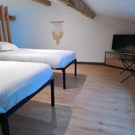 Hotel D'hotes Chateau Pierre De Montignac 3*